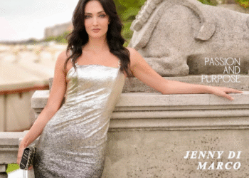 The Moon Wore Prada”: Jenny Di Marco Shines at the Silent Friend Premiere in Sculptural Splendor